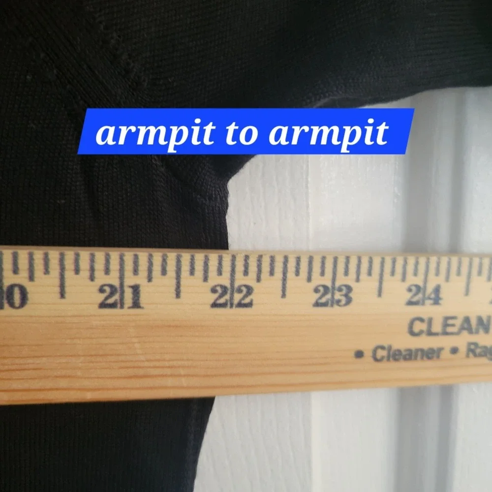 HUGO BOSS Men's Sweater Pullover V-Neck 100% Wool Black Size X LARGE Lightweight - Picture 4 of 9